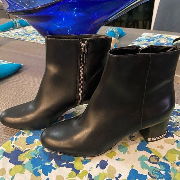New Michael Kors black leather boots size 7.5 - Picture 1 of 9